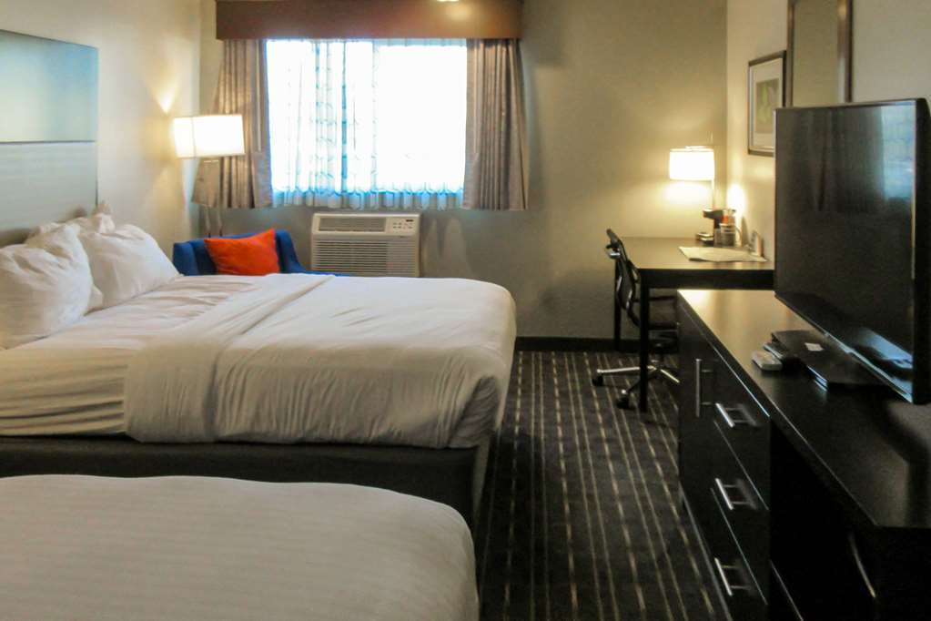 Comfort Inn & Suites Tigard Near Washington Square Номер фото